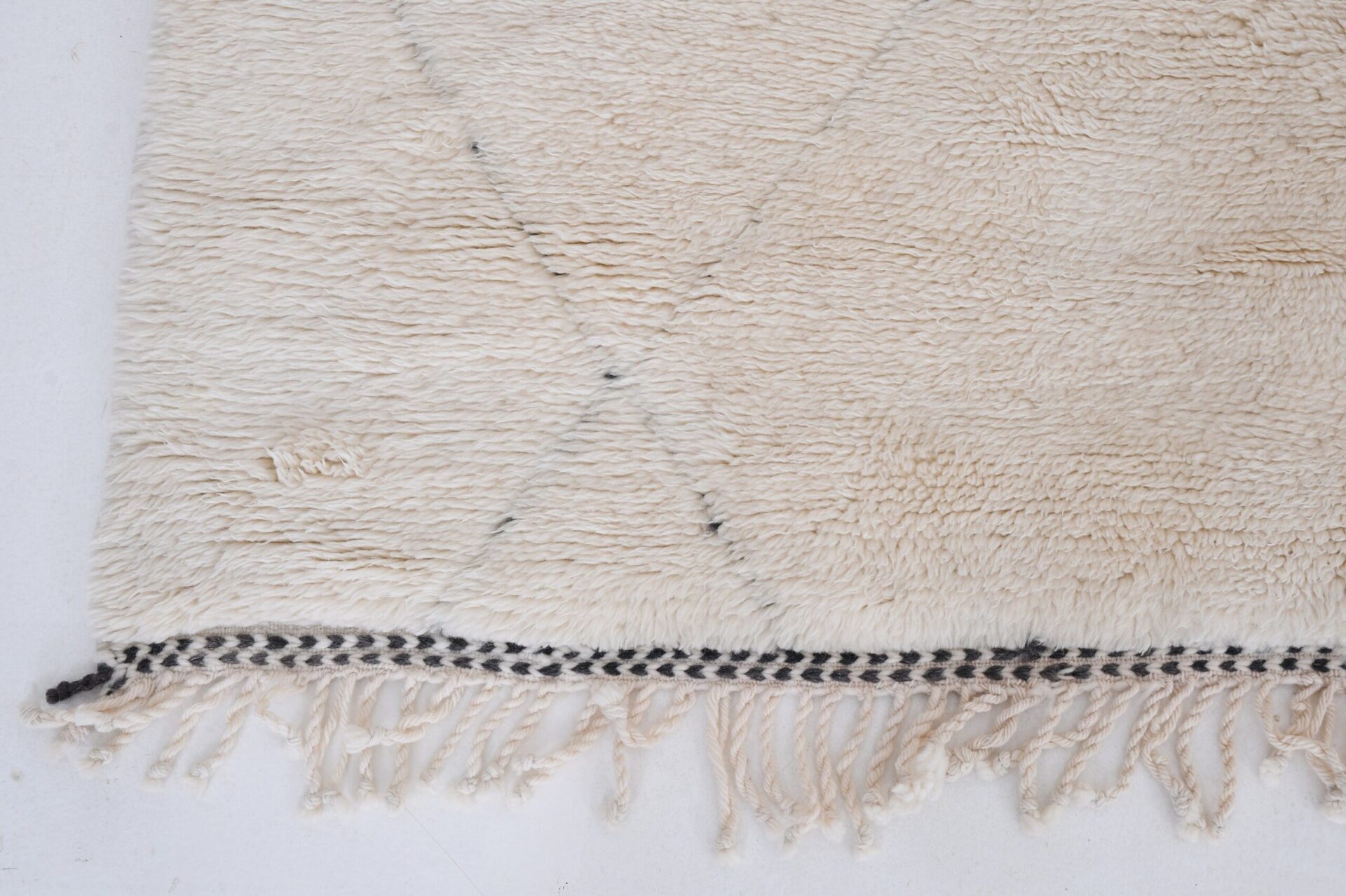 BENI OURAIN TAPIS 11.54 X 7.41 FT | 352 X 226 CM – Image 4